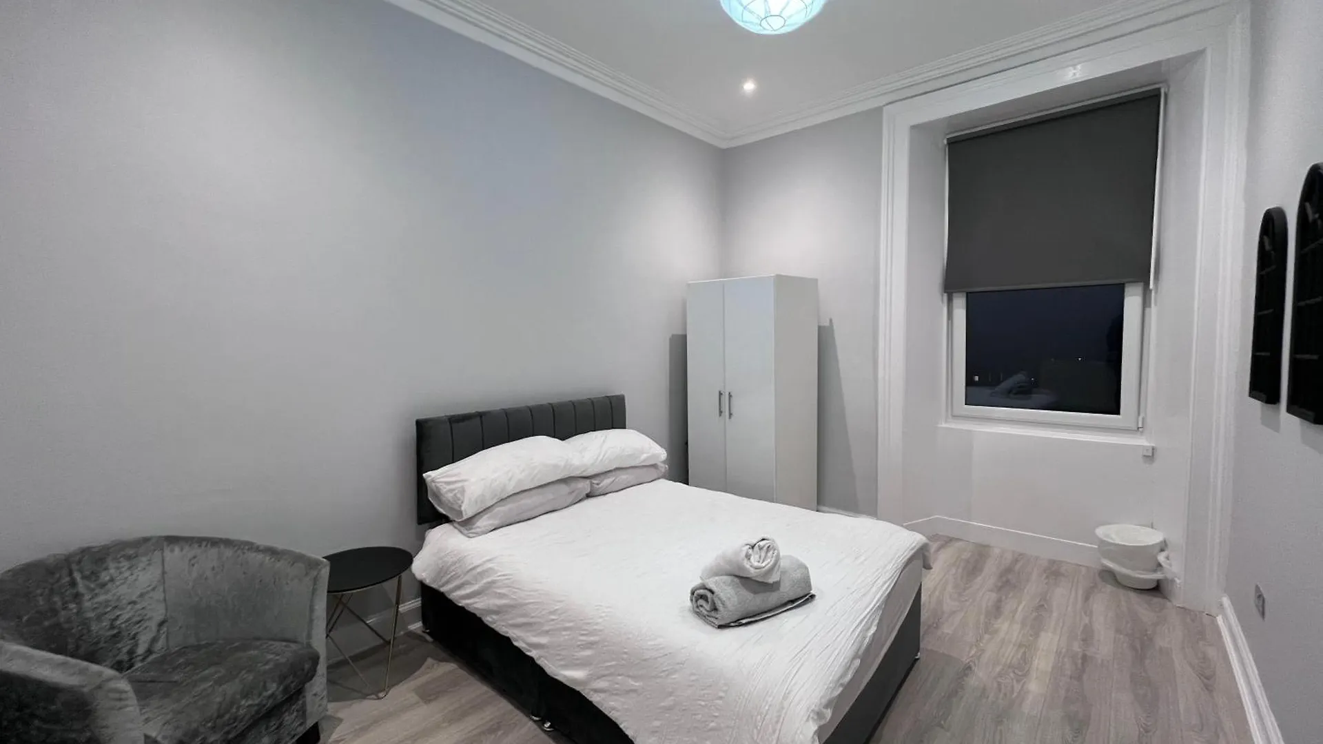 Lovely 4 Bedroom 2Nd Floor Walk Up Apartment Edinburgh